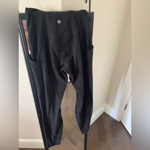 Black lululemon align leggings with pockets 28”